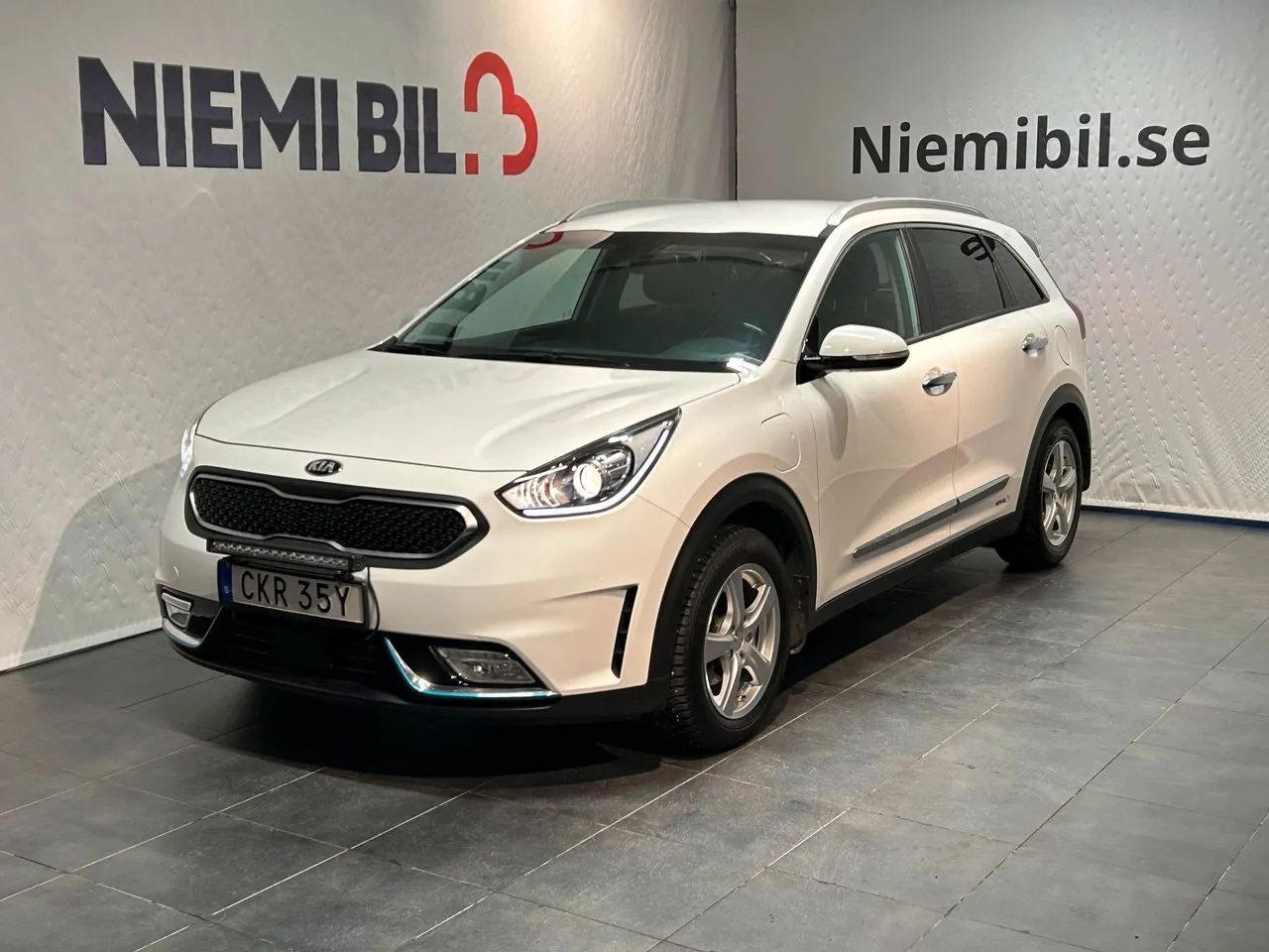 Vehicle image 20