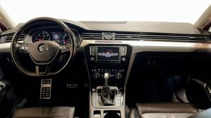 Volkswagen Passat bild 10