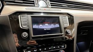 Volkswagen Passat bild 9