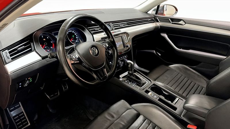 Volkswagen Passat bild 7