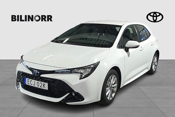 Toyota Corolla 1,8 HYBRID 5D ACTIVE PLUS V-HJUL - 2023