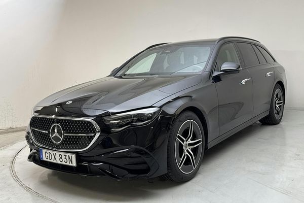 Mercedes E300 e Kombi S214 (313hk) - 2026