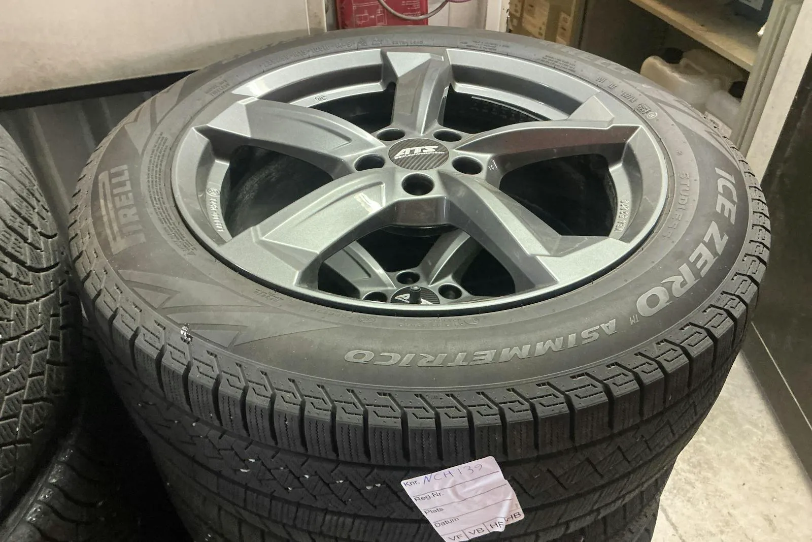Vehicle image 13