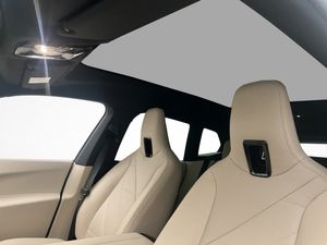 BMW iX bild 18