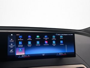 BMW iX bild 28