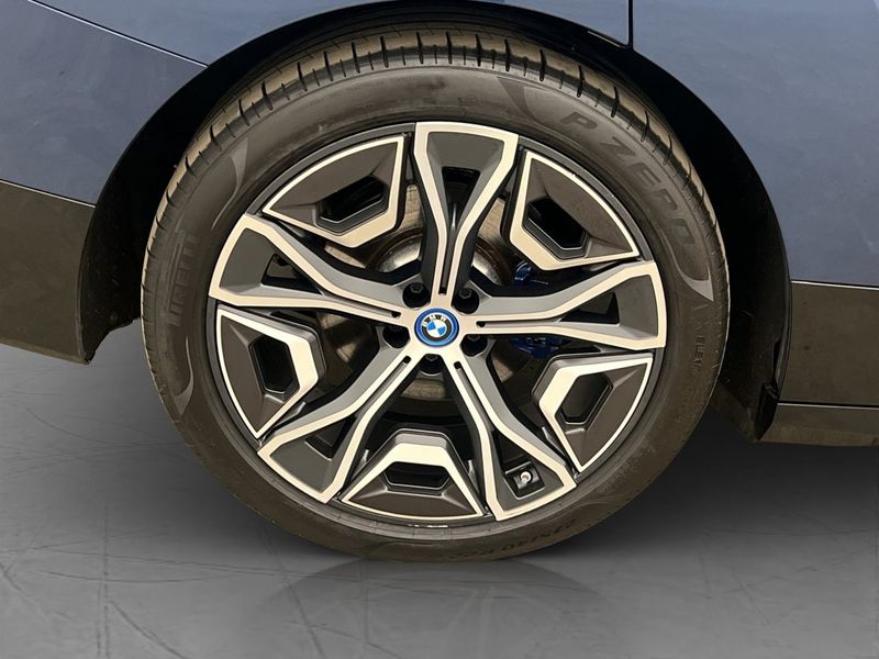 BMW iX bild 38