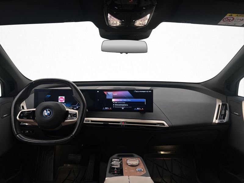 BMW iX bild 19