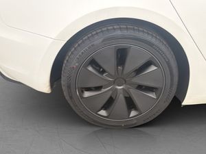 Tesla Model 3 bild 32