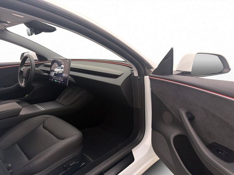 Tesla Model 3 bild 28