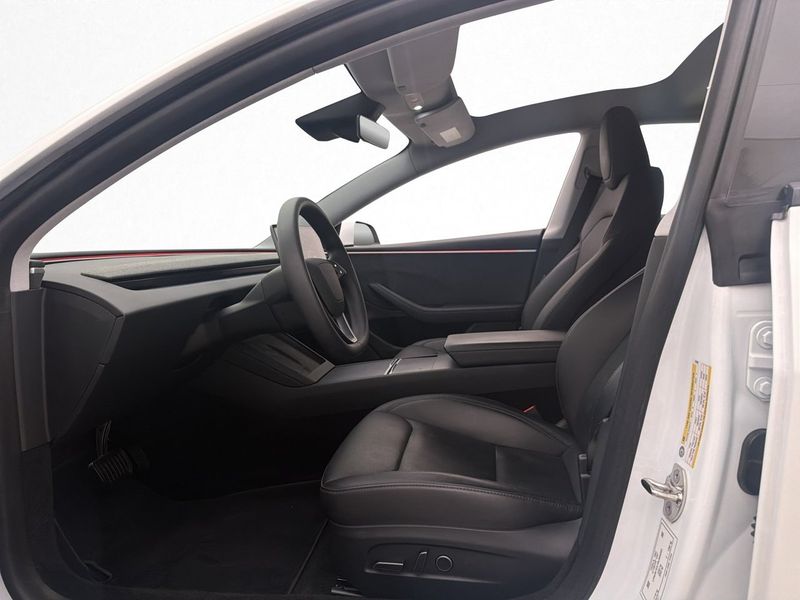 Tesla Model 3 bild 10