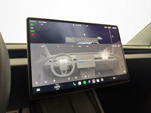Tesla Model 3 bild 18