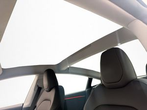 Tesla Model 3 bild 11