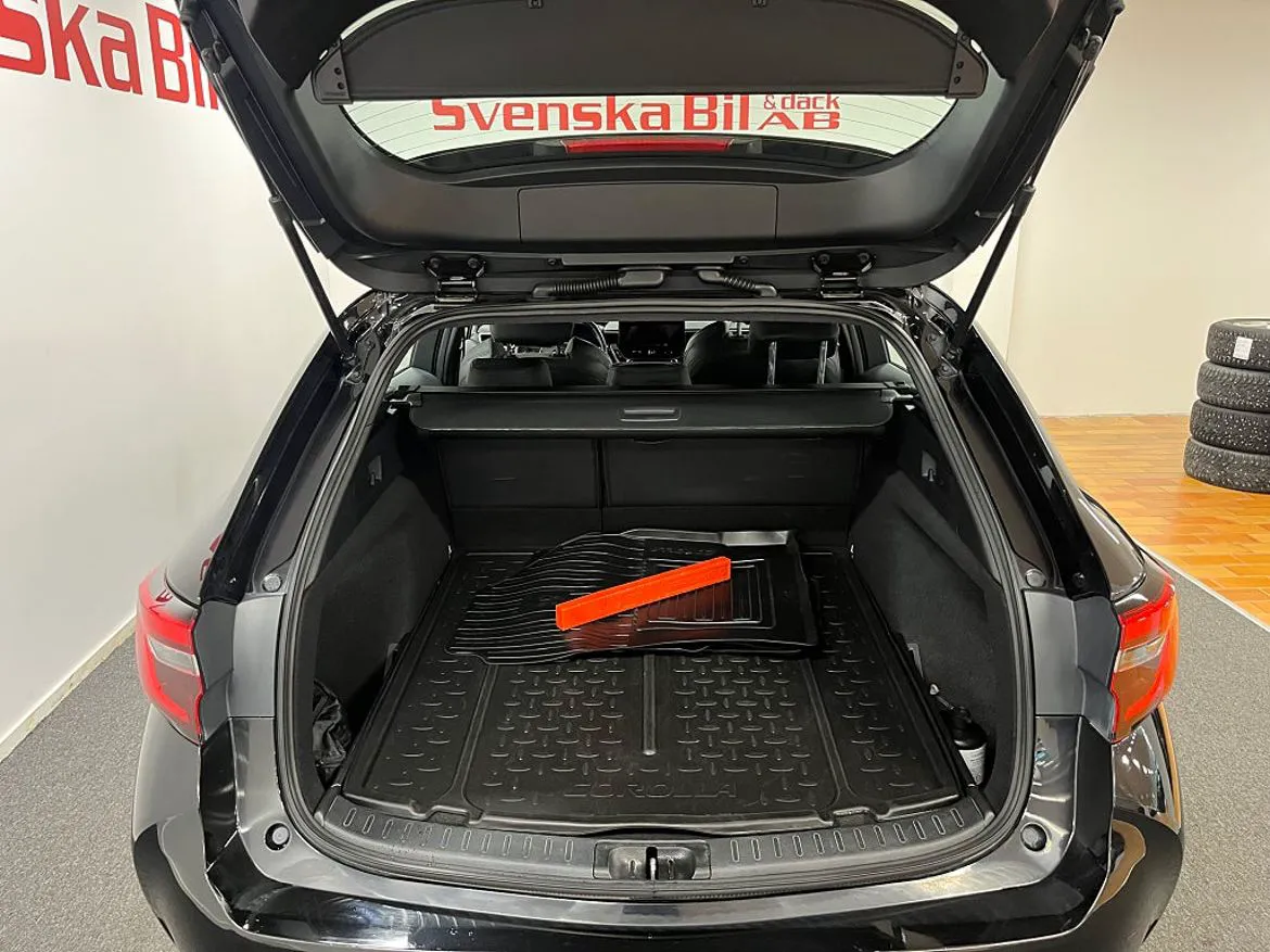 Vehicle image 20