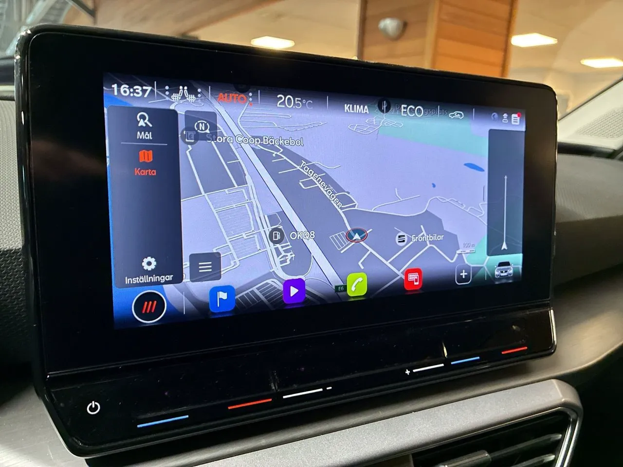 Vehicle image 20