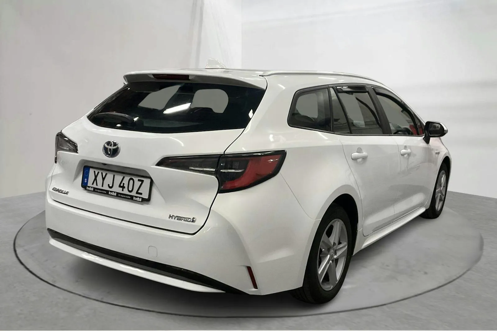 Vehicle image 2