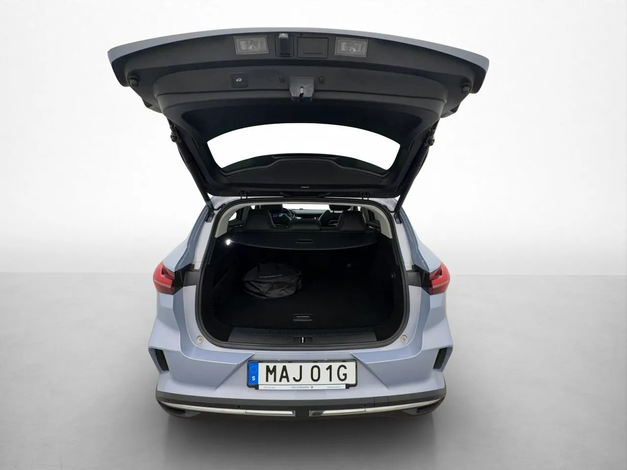 Vehicle image 30