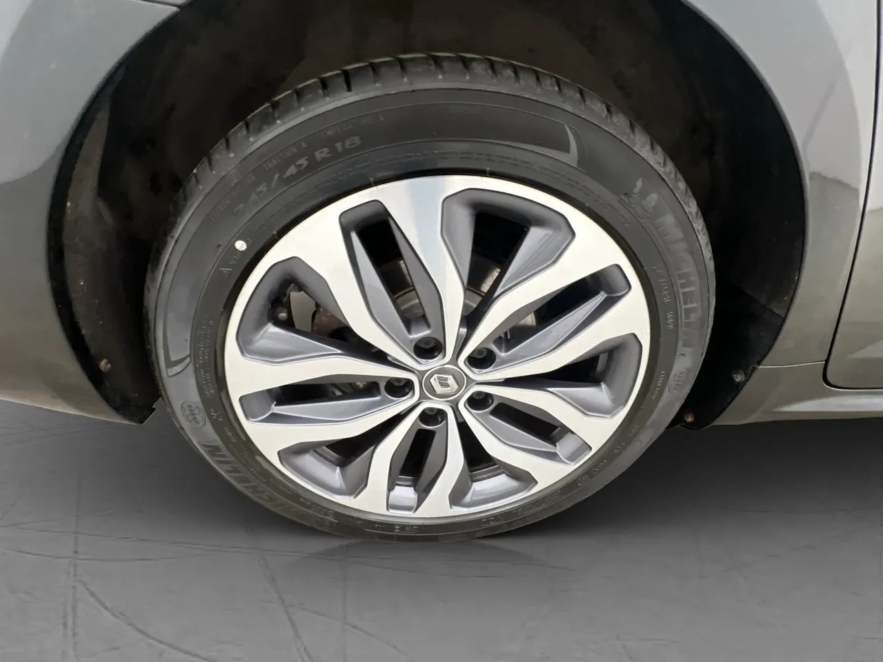 Vehicle image 36