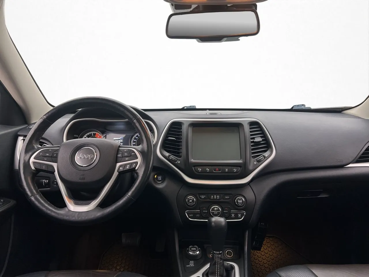 Vehicle image 14