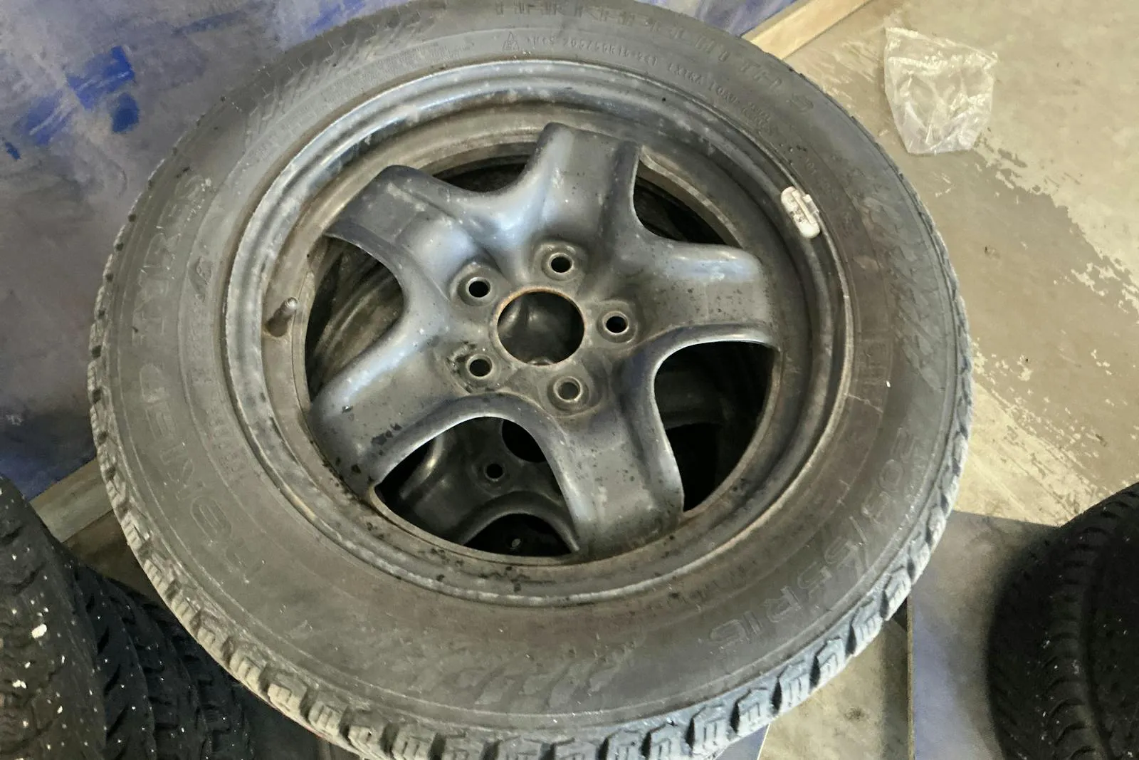 Vehicle image 12