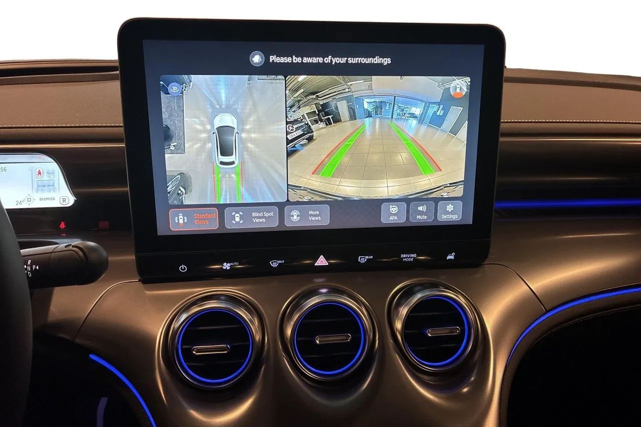 Vehicle image 18