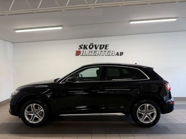 Audi Q5 40 TDI Quattro/8300Mil/Nyservad/Drag/Värmare/Adaptiv-Fa - 2023