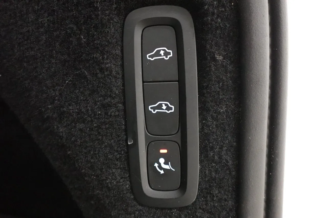 Vehicle image 29