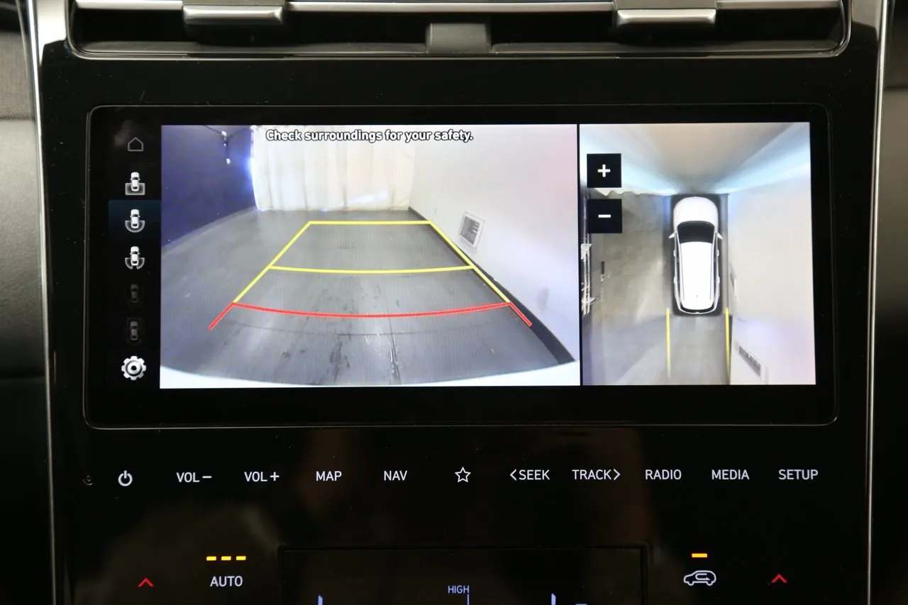 Vehicle image 21