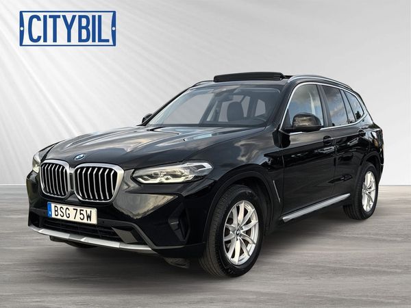 BMW X3 xDrive20d 190hk Steptronic - Panorama - Läder - Vinter - 2023