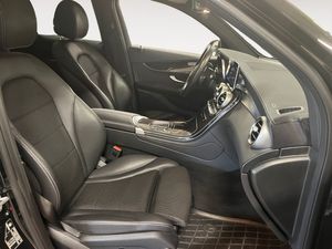 Mercedes GLC300 bild 14