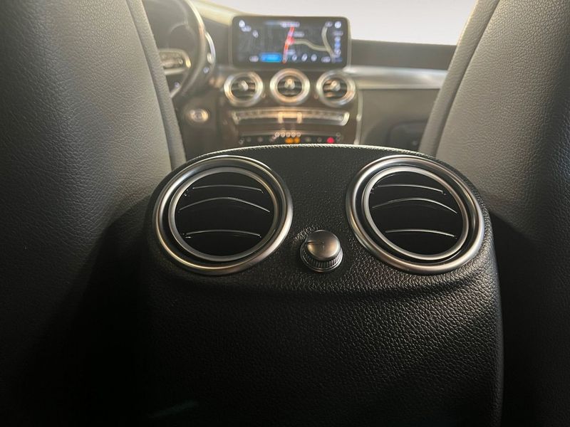 Mercedes GLC300 bild 21