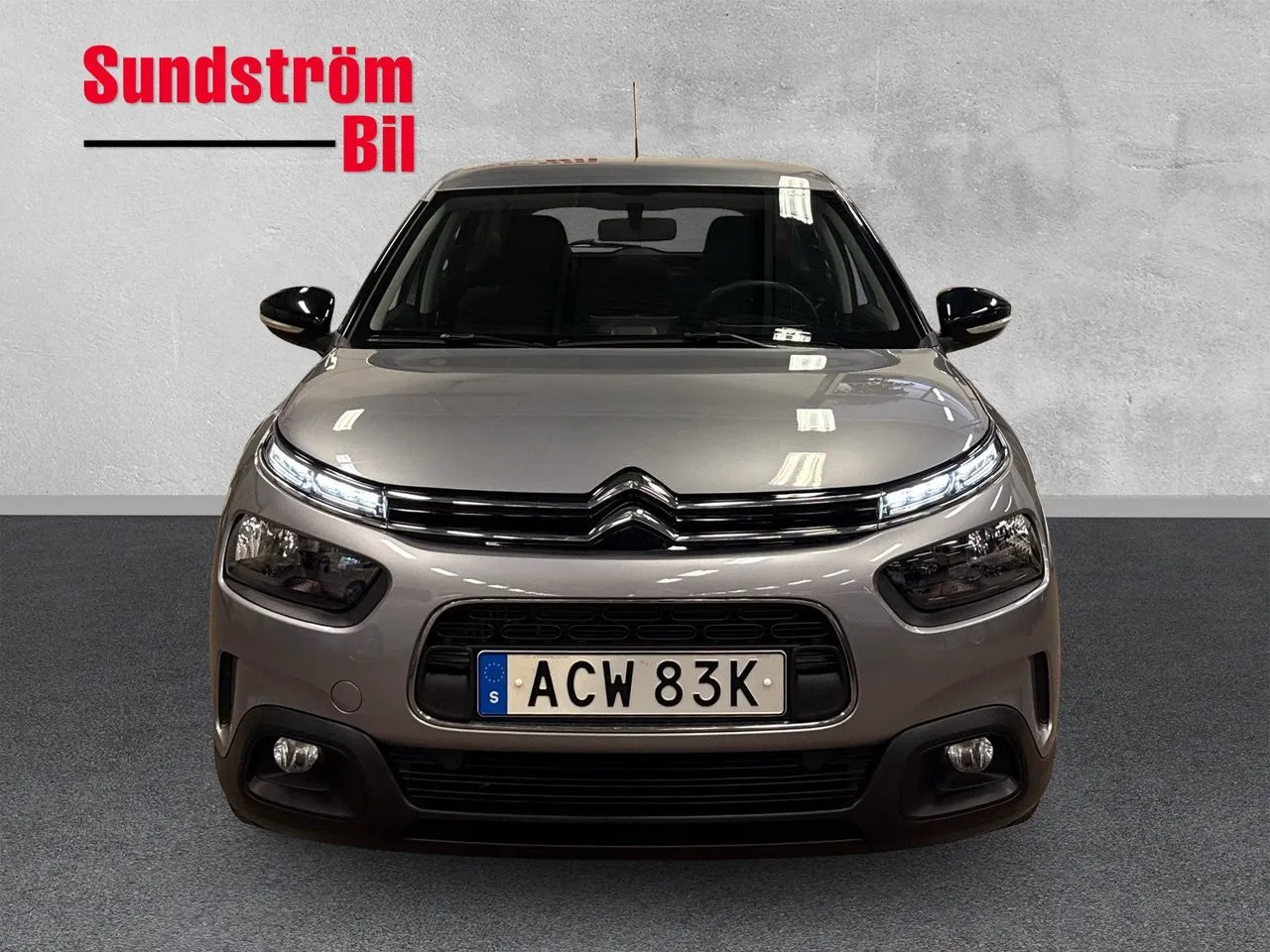 Vehicle image 8