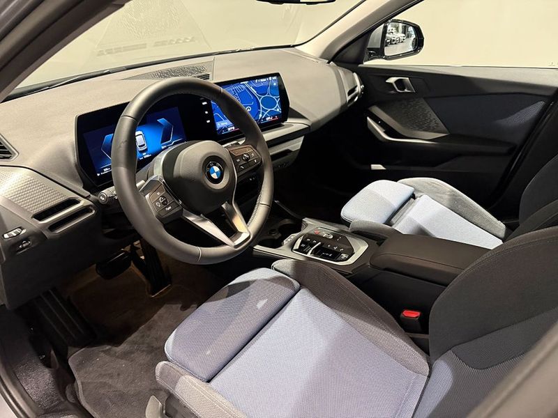 BMW 120 bild 11