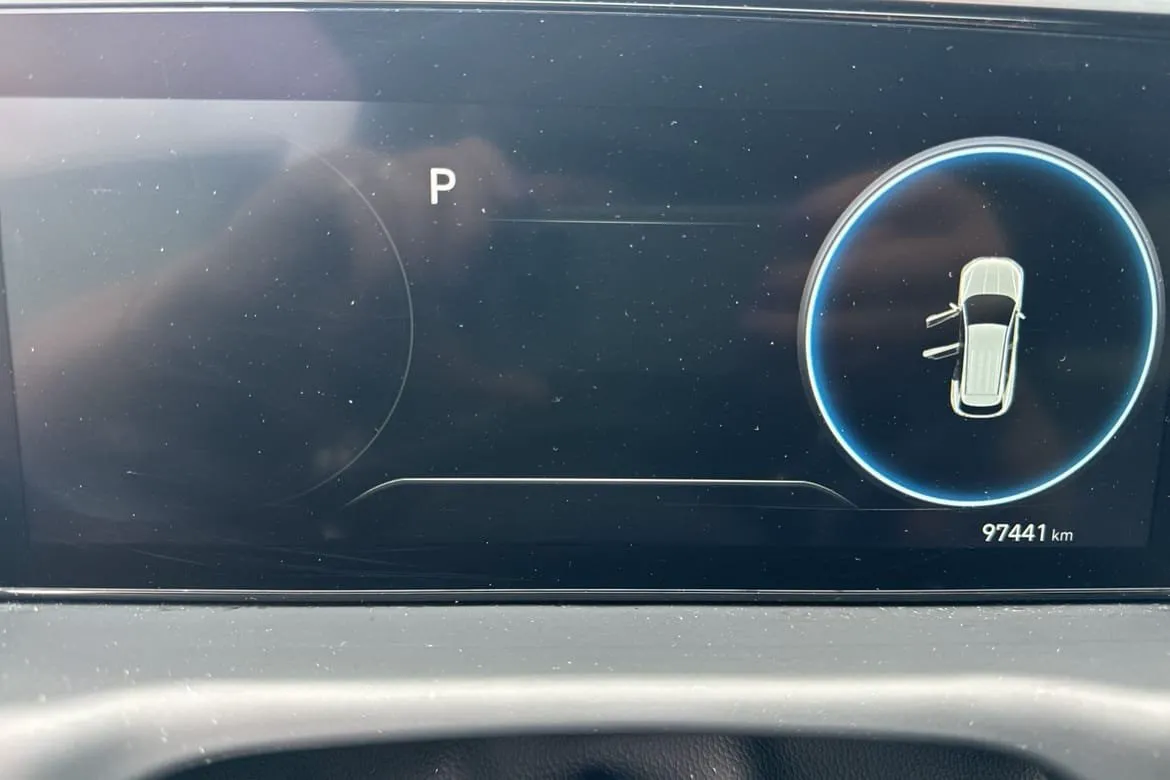 Vehicle image 18