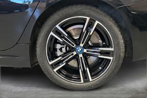 BMW 330 bild 17