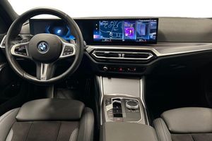 BMW 330 bild 10