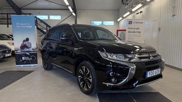 Mitsubishi Outlander PHEV CVT, 203hk Business Hybrid * TAKLUCKA * - 2017