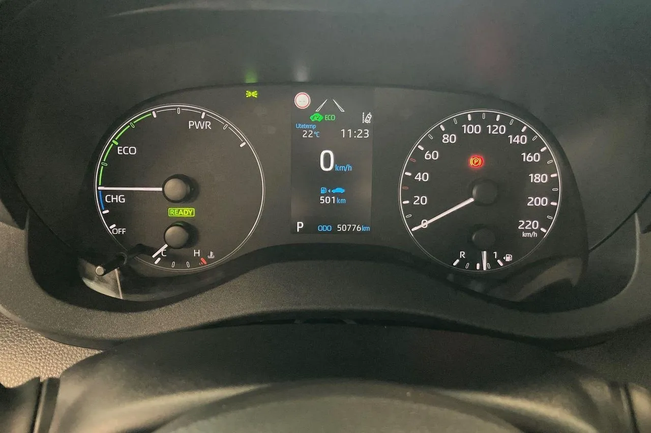 Vehicle image 18