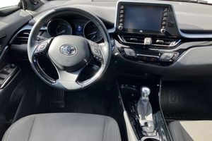 Toyota C-HR bild 12