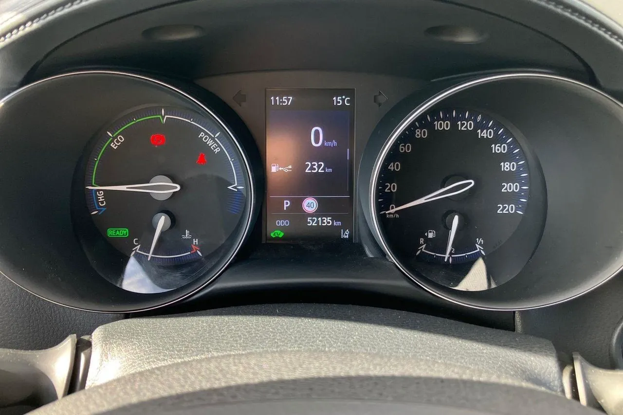 Vehicle image 13