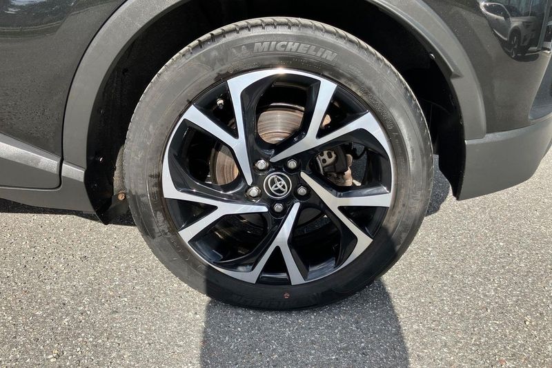 Toyota C-HR bild 9