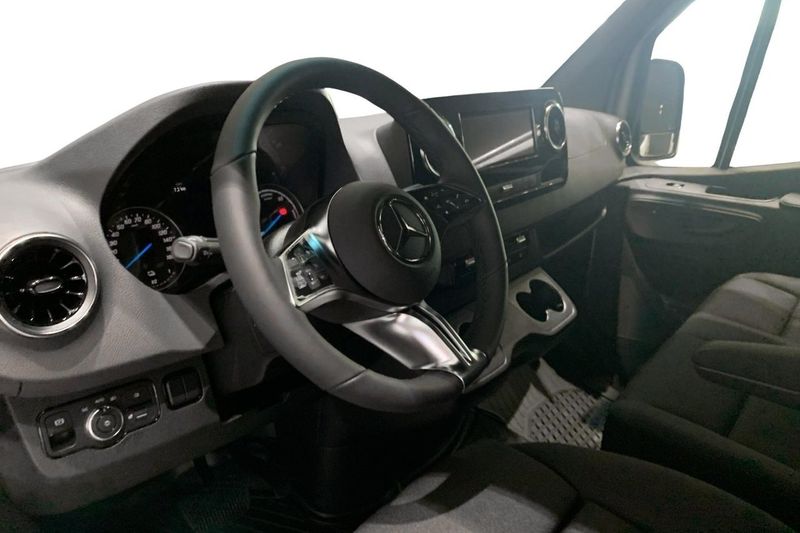 Mercedes Sprinter bild 9