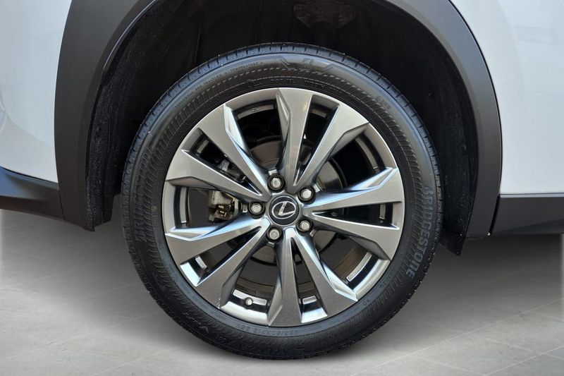 Lexus UX bild 15