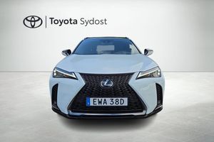 Lexus UX bild 5