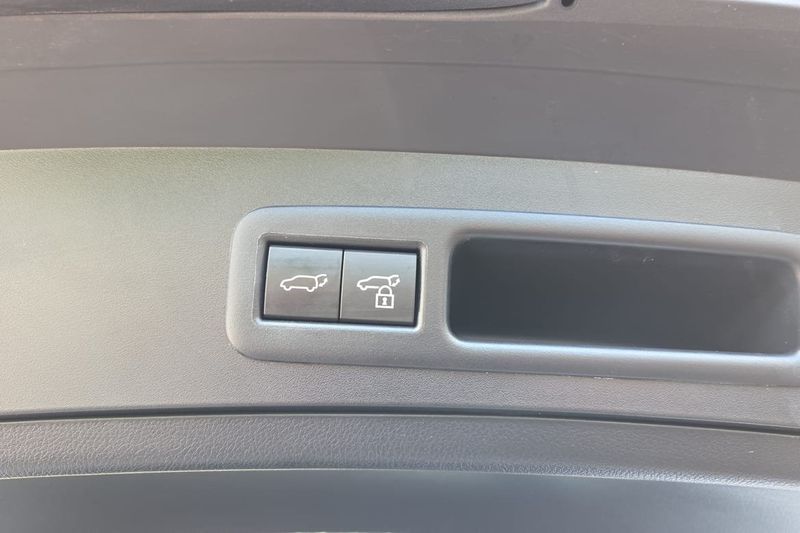 Lexus UX bild 21