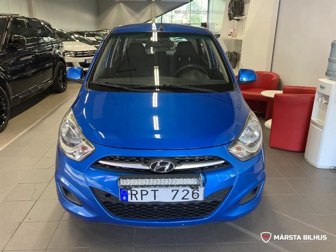 Vehicle image 5