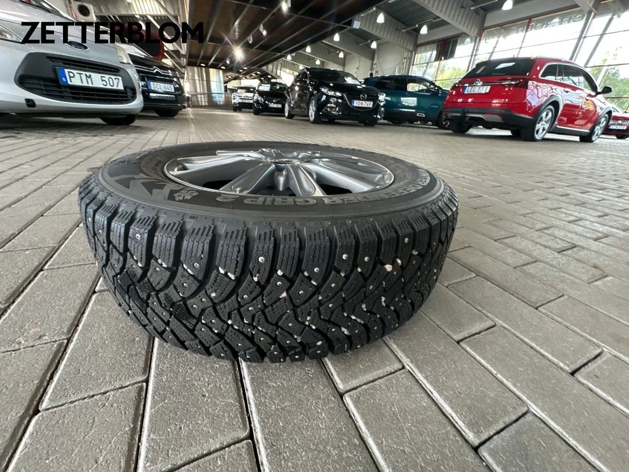 Vehicle image 35