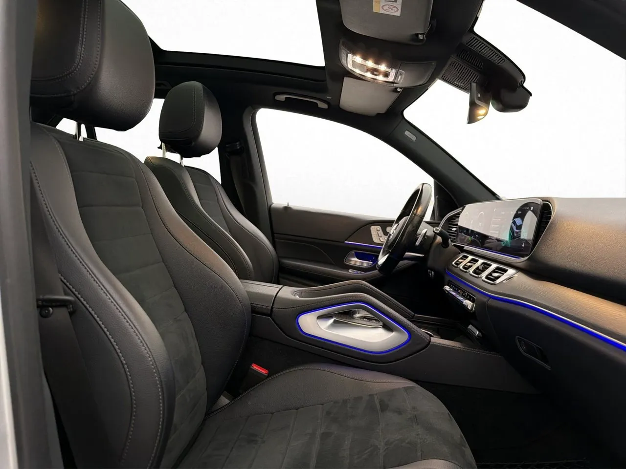 Vehicle image 36