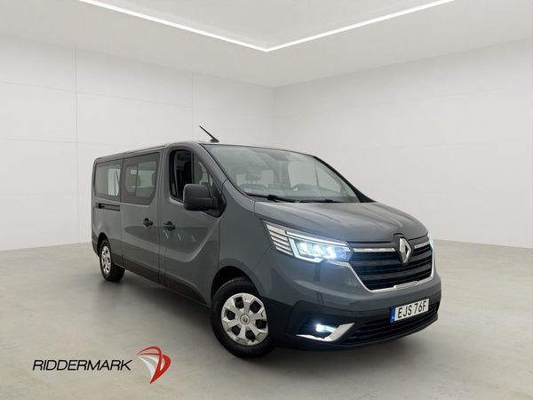 Renault Trafic Passenger Lång LED Kamera CARPLAY 9-Sits Moms - 2022