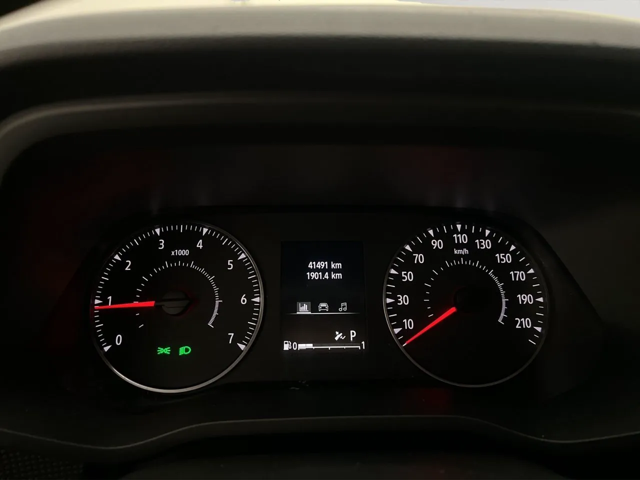 Vehicle image 17