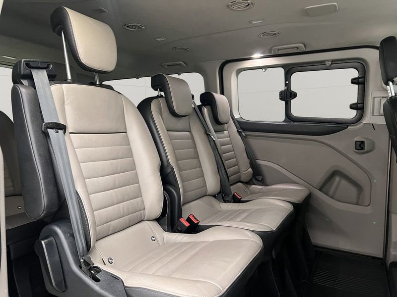 Ford Tourneo Custom bild 25